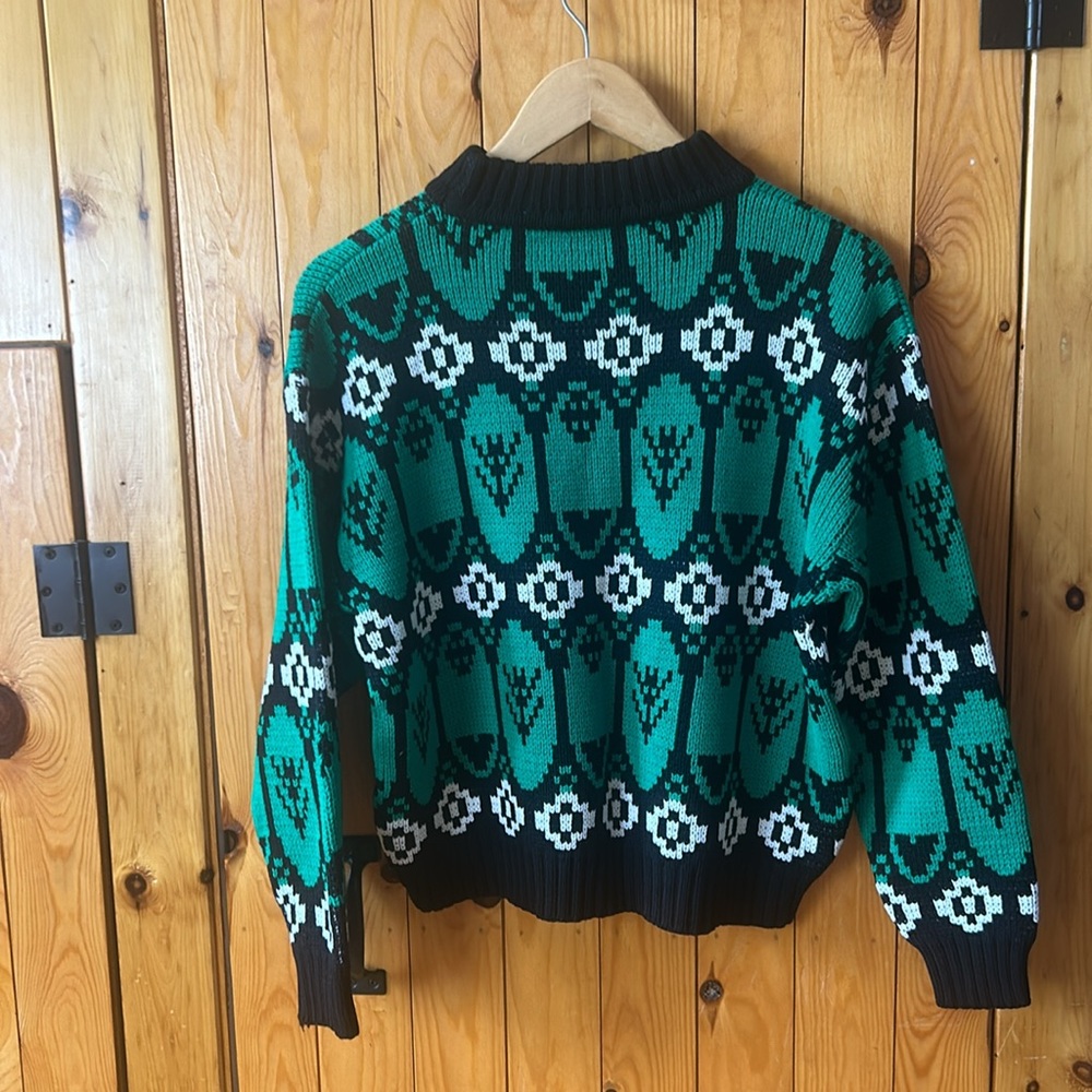 Green and Black Patterned Sweater - Picture 3 of 3
